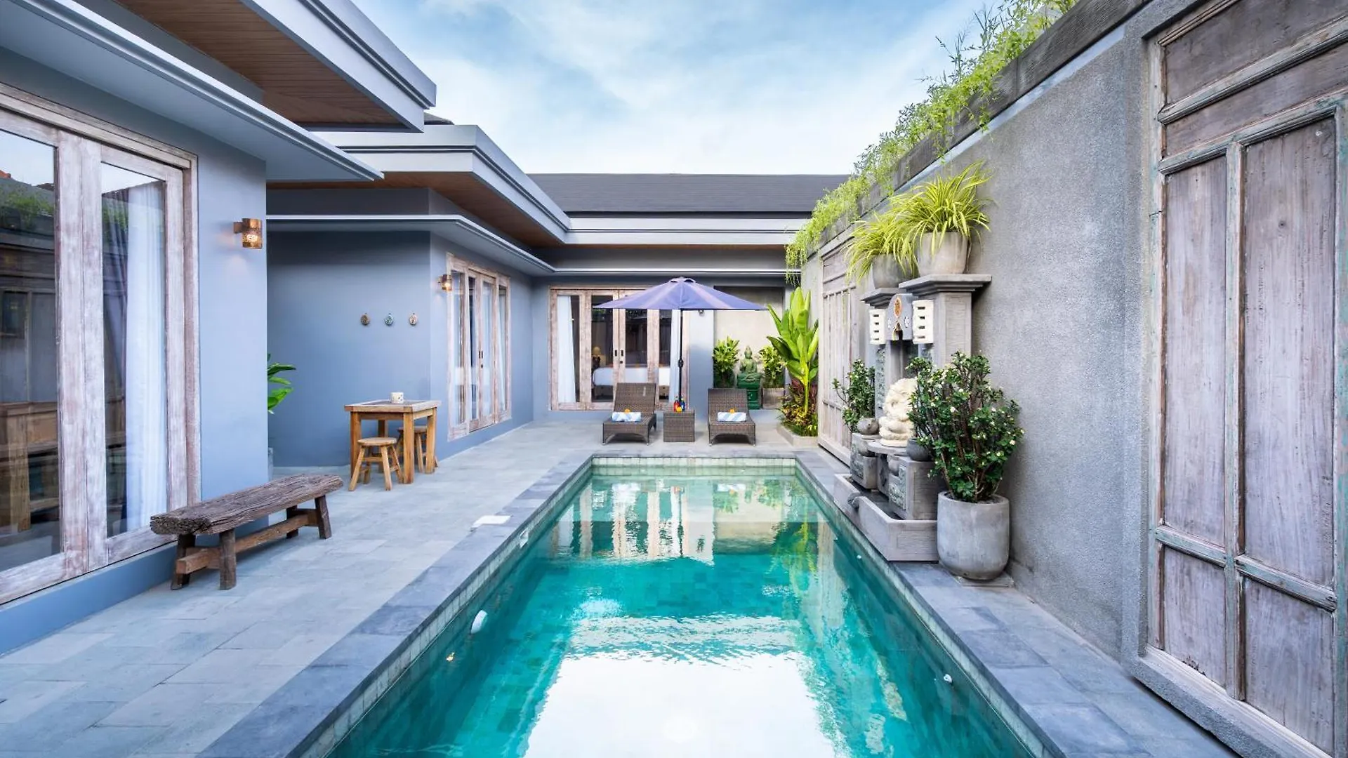 Villa Indah Legian Indonesien